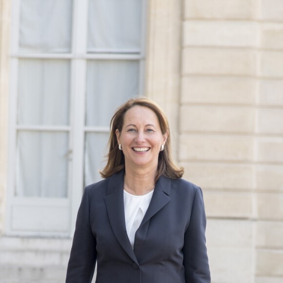 Ségolène Royale, Ministre de l'Ecologie, du Développement durable et de l'Energie, à l'Elysée lors de la remise de l'insigne de Commandeur de la Légion d'Honneur à Bill Gates et sa femme Melinda. Paris, le 21 avril 2017.