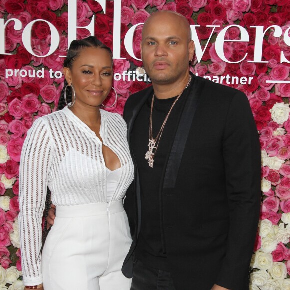 Mel B (Melanie Brown) et son mari Stephen Belafonte à la première de Mother's Day (Fête des mères) au théâtre The TCL Chinese à Hollywood, le 13 avril 2016 Mother's Day Premiere held at The TCL Chinese Theatre in Hollywood, California on 4/13/16.13/04/2016 - Hollywood