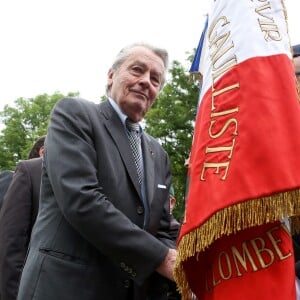 Alain Delon participe aux commémorations du 76e anniversaire de l'Appel du 18 juin prononcé par le Général de Gaulle en 1940 à Colombey-les-deux-Eglises, le 18 Juin 2016. © Dominique Jacovides/Bestimage Frlombey-les-deux-Eglises