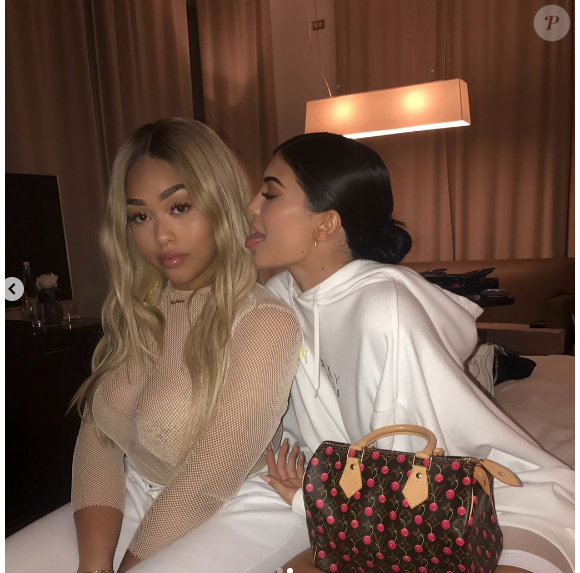 Kylie Jenner et sa BFF Jordyn Woods dans sa chambre d'hôtel - Photo publiée sur Instagram le 29 avril 2017