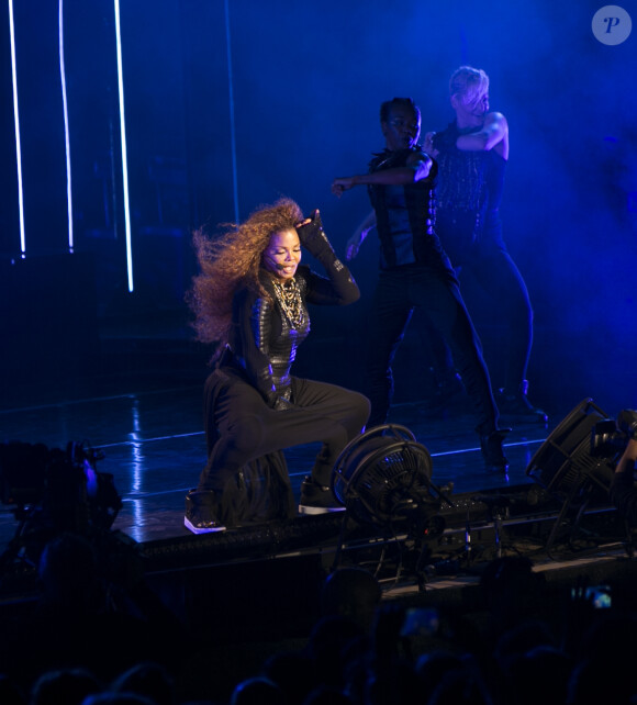 Janet Jackson en concert à la Dubaï World Cup le 26 mars 2016.