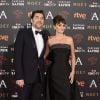 Javier Bardem et sa femme Penélope Cruz (robe de la marque Atelier Versace) arrivant à la 30ème cérémonie des Goya Awards à l'auditorium du Madrid Marriott à Madrid, le 6 février 2016.