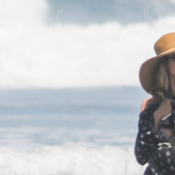 Exclusif - Heidi Klum et son compagnon Vito Schnabel passent une journée romantique sur une plage au Costa Rica. Le 14 avril 2017.
