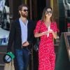 Paul Wesley et sa petite amie Phoebe Tonkin se promènent dans les rues de New York, le 9 juin 2016