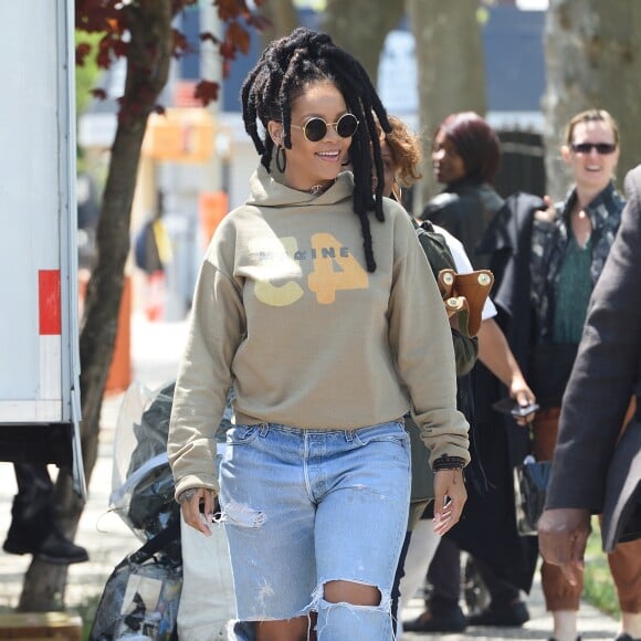 Rihanna sur le tournage du film ''Ocean's 8'' à New York, le 4 mai 2017.