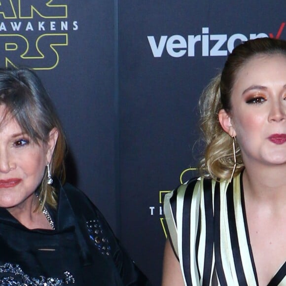 Carrie Fisher et sa fille Billie Lourd à la soirée 'Star Wars: The Force Awakens' à Hollywood, le 14 décembre 2015