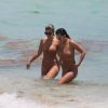 Natasha Oakley et Devin Brugman à la plage de Miami Beach, le 4 mai 2017.