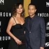 John Legend et sa femme Chrissy Teigen au Village Theatre à Westwood. Le 28 février 2017.