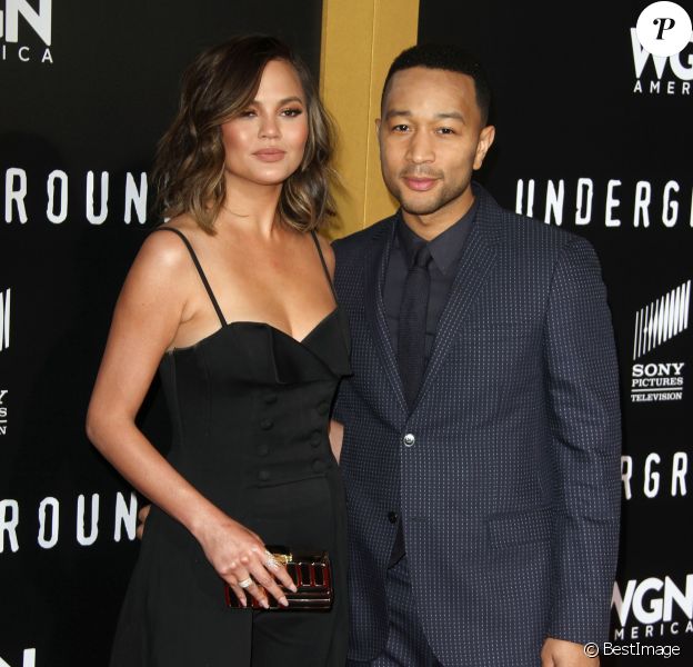 John Legend et sa femme Chrissy Teigen au Village Theatre à Westwood. Le 28 février 2017.