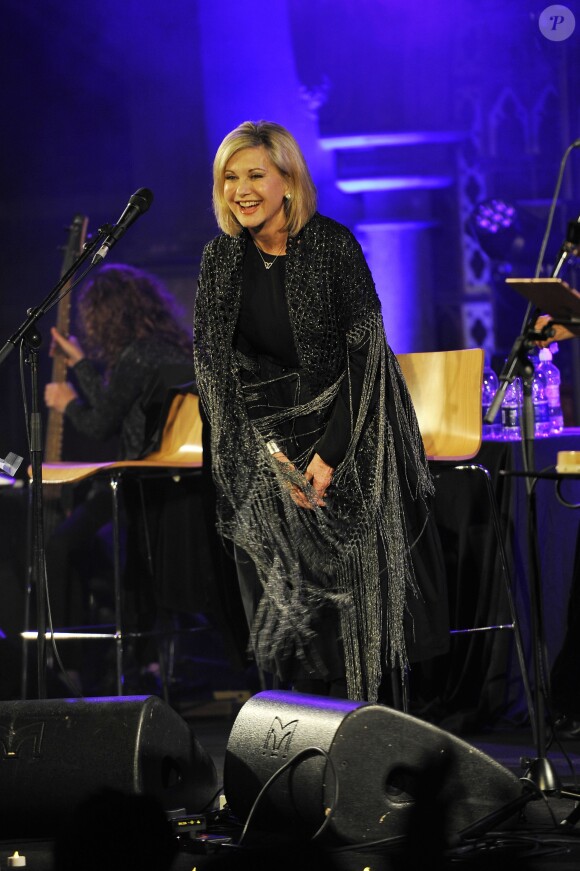 Amy Sky, Olivia Newton-John et Beth Nielson Chapman en concert à Union Chapel à Londres, le 26 janvier 2017