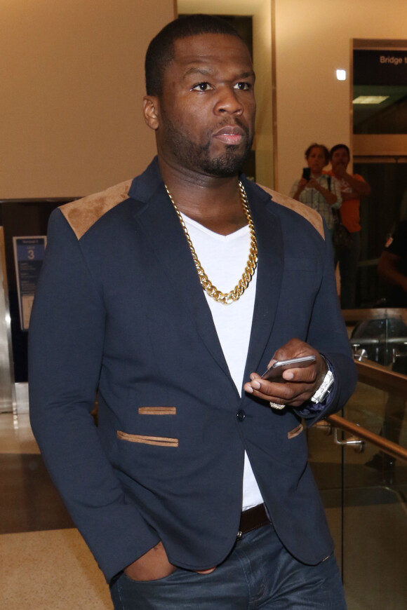 50 Cent (Curtis James Jackson III) arrive à l'aéroport de Los Angeles le 1er septembre 2015.