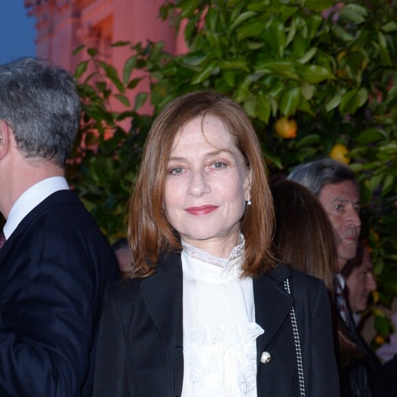 Isabelle Huppert - Dîner de la "François Pinault Foundation" lors de la 57ème Biennale Internationale d'Art à Venise, le 10 mai 2017