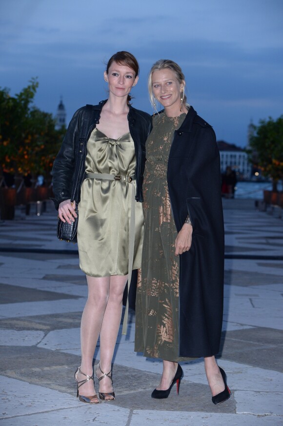 Audrey Marnay, Servane Giol - Dîner de la "François Pinault Foundation" lors de la 57ème Biennale Internationale d'Art à Venise, le 10 mai 2017