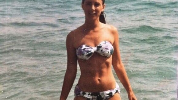 Emily Ratajkowski : Sa mère Kathleen, canon en bikini au fil des années !