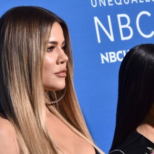 Khloé et Kim Kardashian assistent à l'UpFront du groupe NBCUniversal au Radio City Music Hall. New York, le 15 mai 2017.