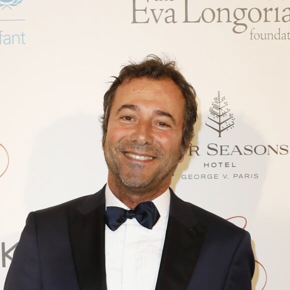 Bernard Montiel lors du photocall de la 7e édition du "Global Gift Gala" à l'hôtel Four Seasons George V à Paris, le 16 mai 2017. © Marc Ausset-Lacroix/Bestimage