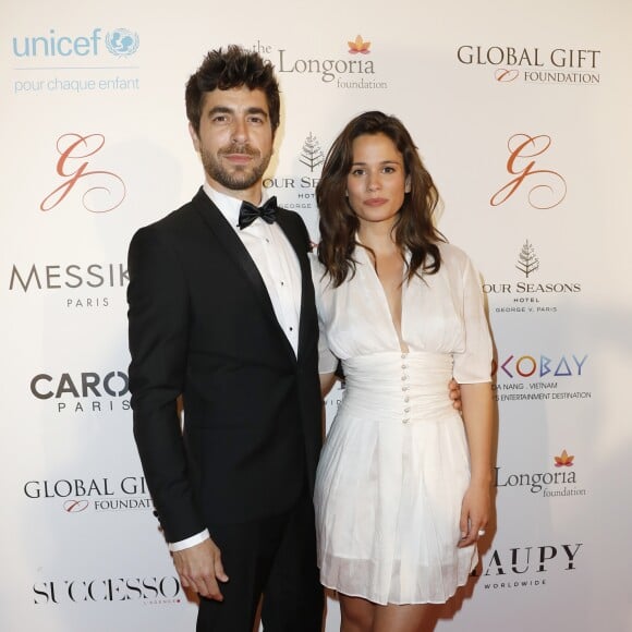 Agustin Galiana, Lucie Lucas lors du photocall de la 7e édition du "Global Gift Gala" à l'hôtel Four Seasons George V à Paris, le 16 mai 2017. © Marc Ausset-Lacroix/Bestimage