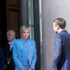 Emmanuel Macron et sa femme Brigitte Macron - Passation de pouvoir entre Emmanuel Macron et François Hollande au Palais de l'Elysée à Paris le 14 mai 2017.