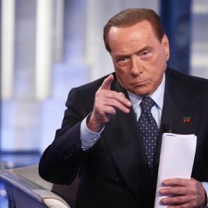 Silvio Berlusconi - Plateau de l'émission TV "Porta ad Porta" à Rome. Le 30 novembre 2016