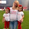 Lorelei Taron enceinte (femme de Radamel Falcao) avec ses filles Dominique et Desirée et des amis durant la rencontre de football de Ligue 1 opposant Monaco à St Etienne au stade Louis II à Monaco le 17 mai 2017.