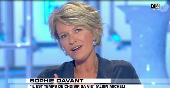 Sophie Davant sur le plateau de Salut les Terriens ! sur C8 le 20 mai 2017.