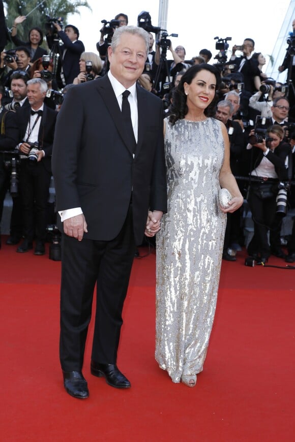 Al Gore et sa compagne Elizabeth Keadle - Montée des marches de la soirée du 70ème anniversaire du Festival de Cannes. Le 23 mai 2017. © Borde-Jacovides-Moreau / Bestimage