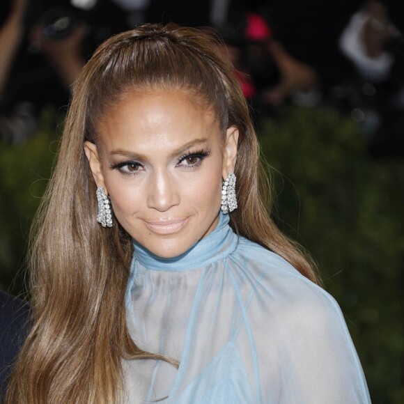 Jennifer Lopez - Les célébrités arrivent au MET 2017 Costume Institute Gala sur le thème de "Rei Kawakubo/Comme des Garçons: Art Of The In-Between" à New York, le 1er mai 2017