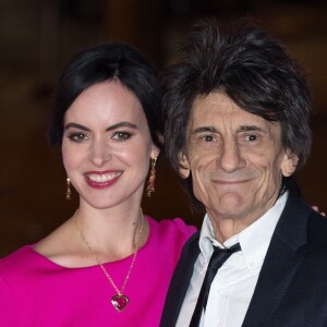 Sally Humphreys et son mari Ronnie Wood arrivent aux Tusk Conservation Awards à Londres, le 30 novembre 2016.