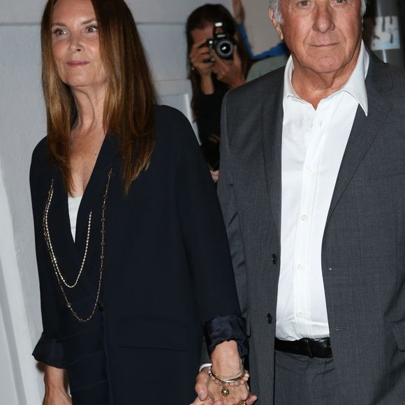 Dustin Hoffman et sa femme Lisa prenaient part le 24 mai 2017 au dîner organisé par Chanel et Vanity Fair au restaurant Tetou à Golfe Juan en marge du 70e Festival de Cannes.