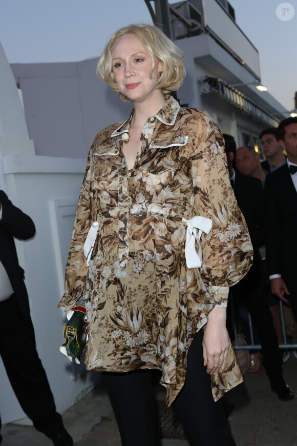 Gwendoline Christie prenait part le 24 mai 2017 au dîner organisé par Chanel et Vanity Fair au restaurant Tetou à Golfe Juan en marge du 70e Festival de Cannes.