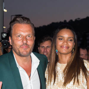 Jean-Roch et Anaïs Monory ont pris part le 24 mai 2017 au dîner organisé par Chanel et Vanity Fair au restaurant Tetou à Golfe Juan en marge du 70e Festival de Cannes.