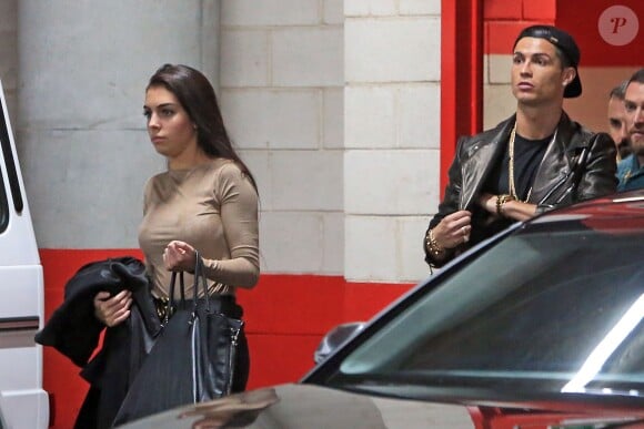 Exclusif - Cristiano Ronaldo et sa nouvelle compagne Georgina Rodriguez à la sortie du concert de Justin Bieber à Madrid, Espagne, le 23 novembre 2016.