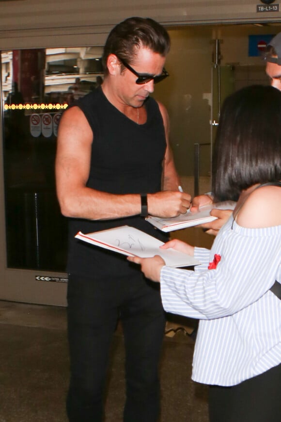 Colin Farrell arrive à l'aéroport de LAX à Los Angeles, le 25 mai 2017