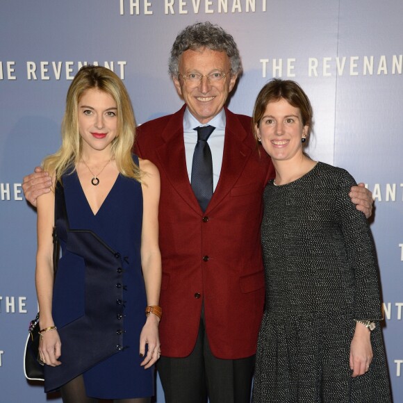 Nelson Monfort et ses filles Isaure et Victoria - Avant-première du film "The Revenant" au Grand Rex à Paris, le 18 janvier 2016. © Coadic Guirec/Bestimage