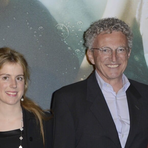 Nelson Monfort avec sa femme Dominique, et ses filles Isaure et Victoria à Paris. Le 19 avril 2013