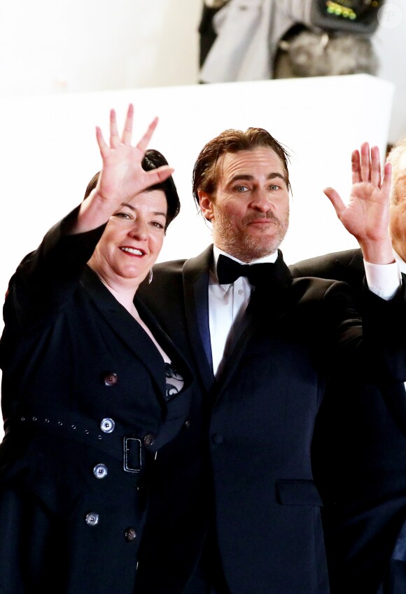 Lynne Ramsay et Joaquin Phoenix - Montée des marches du film "You Were Never Really Here" lors du 70e Festival International du Film de Cannes. Le 27 mai 2017. © Borde-Jacovides-Moreau/Bestimage