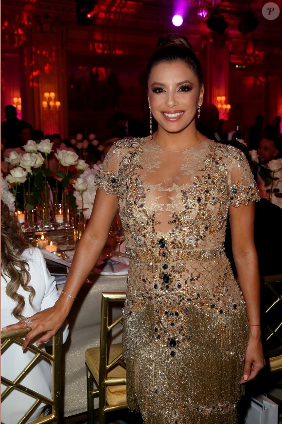 Exclusif - Prix Spécial - No Web No Blog - Eva Longoria, présidente d'honneur de l’événement, était vêtue d’une création Marchesa, parée de bijoux Messika (partenaire officiel) et délicatement parfumée par "Accord 119", senteurs de la Maison Caron (partenaire officiel), lors de la 8ème édition du dîner du Global Gift Gala à l’hôtel Four Seasons George V à Paris, France, le 16 mai 2017. P. Anderson a reçu The Global Gift Philantropist Award, O. Collins a reçu The Global Gift Philantropist Award et V. Messika a reçu The Global Gift Philanthropreneur Award. Cet événement est soutenu par les bijoux MESSIKA et les Parfums CARON, tous deux partenaires officiels. © Dominique Jacovides/Bestimage Exclusive - For Germany Call For Price - No Web No Blog - Celebs during the dinner at the 8th edition of Global Gift Gala held at the Four Seasons George V hotel in Paris, France, on May 16, 2017.16/05/2017 - Paris