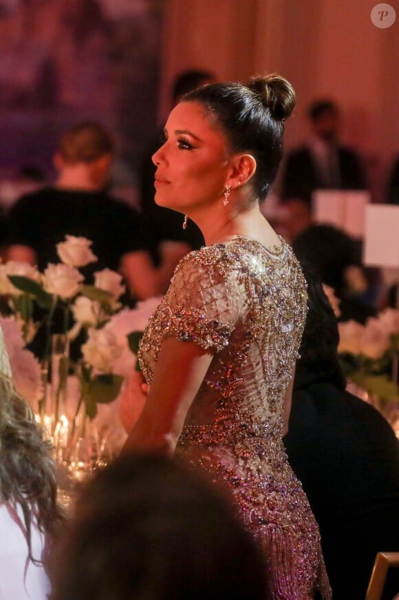 Exclusif - Prix Spécial - No Web No Blog - Eva Longoria, présidente d'honneur de l’événement, était vêtue d’une création Marchesa, parée de bijoux Messika (partenaire officiel) et délicatement parfumée par "Accord 119", senteurs de la Maison Caron (partenaire officiel), lors de la 8ème édition du dîner du Global Gift Gala à l’hôtel Four Seasons George V à Paris, France, le 16 mai 2017. P. Anderson a reçu The Global Gift Philantropist Award, O. Collins a reçu The Global Gift Philantropist Award et V. Messika a reçu The Global Gift Philanthropreneur Award. Cet événement est soutenu par les bijoux MESSIKA et les Parfums CARON, tous deux partenaires officiels. © Dominique Jacovides/Bestimage Exclusive - For Germany Call For Price - No Web No Blog - Celebs during the dinner at the 8th edition of Global Gift Gala held at the Four Seasons George V hotel in Paris, France, on May 16, 2017.16/05/2017 - Paris