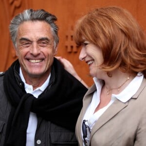 Gérard Holtz et sa femme Muriel Mayette - People au village lors du Tournoi de Roland-Garros (les Internationaux de France de tennis) à Paris, le 28 mai 2016. © Dominique Jacovides/Bestimage