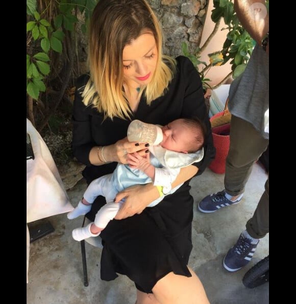 Alexia Mori, ex-candidate de Secret Story 7, a donné naissance à une petite fille prénommée Louise le 17 mai 2017.