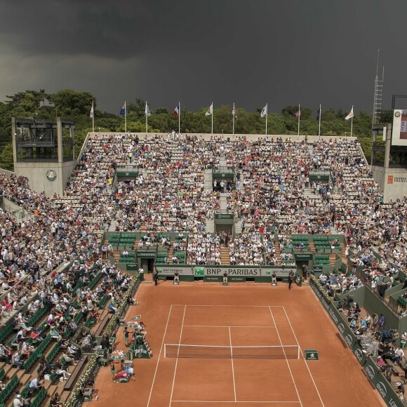 Le court Suzanne-Lenglen lors du match de Kristina Mladenovic à Roland-Garros à Paris, le 2 juin 2017, face à Shelby Rogers.