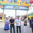 Exclusif - Pascal Soetens, Lucienne Moreau - Inauguration de la fête Arc-en-ciel pour la diversité au profit de l'association "Eva pour la vie" à la Foire du Trône à Paris, le 29 mai 2017. © CVS/Bestimage