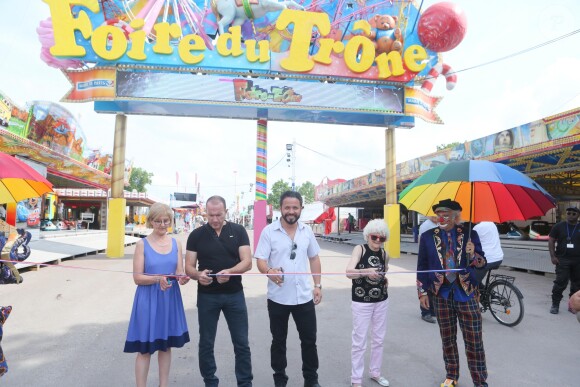 Exclusif - Pascal Soetens, Lucienne Moreau - Inauguration de la fête Arc-en-ciel pour la diversité au profit de l'association "Eva pour la vie" à la Foire du Trône à Paris, le 29 mai 2017. © CVS/Bestimage