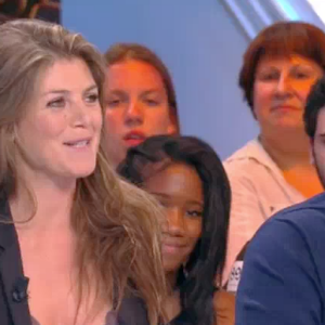 Benjamin Castaldi apprend en direct dans "Touche pas à mon poste" que sa femme Aurore a été recrutée par Cyril Hanona pour la rentrée. Le 6 juin sur C8.