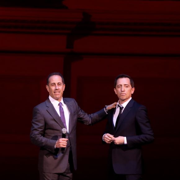 Exclusif - Jerry Seinfeld fait une apparition surprise sur la mythique scène du "Carnegie Hall" lors de la représentation du spectacle de Gad Elmaleh, intitulé "Oh My Gad", entièrement joué en anglais. New York, le 11 février 2017. © Dominique Jacovides/Bestimage