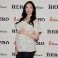  Laura Prepon (vêtue d'un top de la marque française Envie de fraise) à l'avant-première du film "The Hero" à New York le 7 juin 2017 