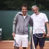 Cyrille Eldin et david Brécourt lors de la deuxième journée du Trophée des Personnalités de Roland-Garros le 7 juin 2017.