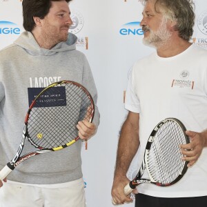 Jean Imbert et Denis Charvet lors de la troisième journée du Trophée des Personnalités de Roland-Garros le 8 juin 2017.