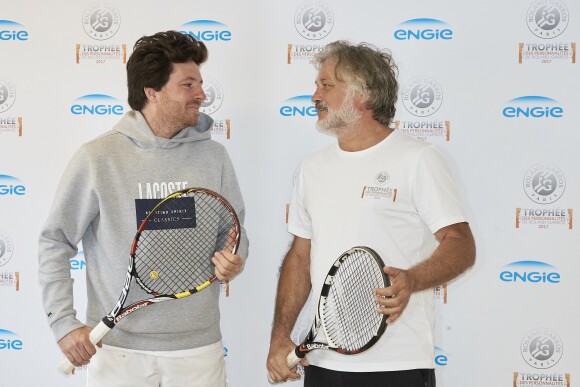 Jean Imbert et Denis Charvet lors de la troisième journée du Trophée des Personnalités de Roland-Garros le 8 juin 2017.