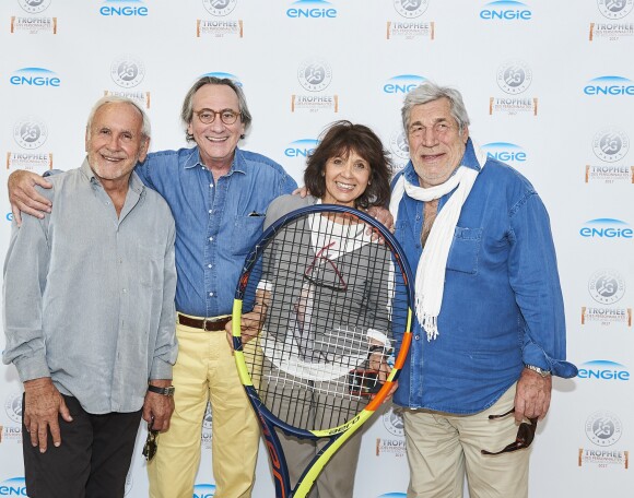 Patrice Laffont, Philippe Lavin, Stéphanie Fugain et Jean-Pierre Castaldi lors de la troisième journée du Trophée des Personnalités de Roland-Garros le 8 juin 2017.